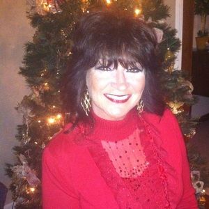 Meet your Posher, Virginia